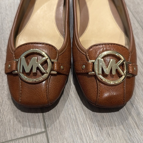 Michael Kors Brown Leather Flats with Signature MK Logo Size 7.5 - Picture 3 of 7